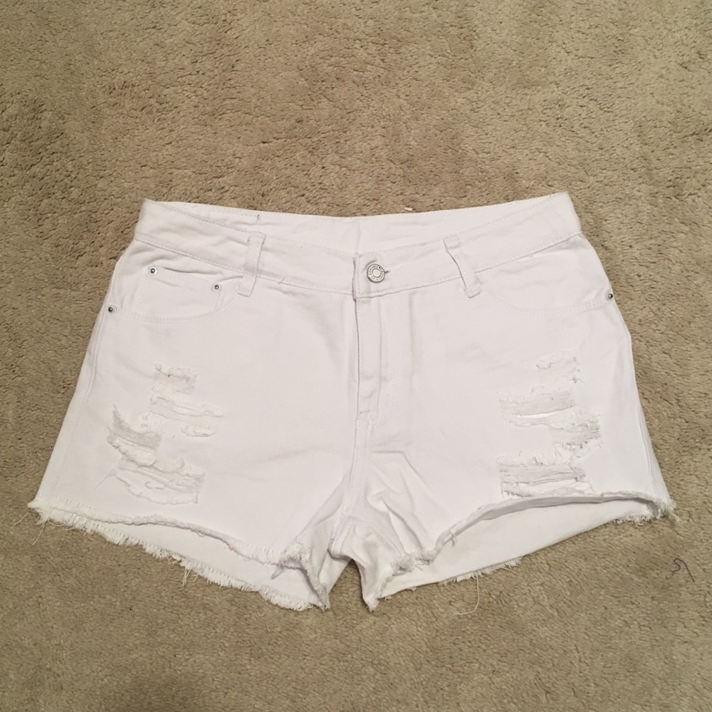 ChouYatou White Ripped Shorts